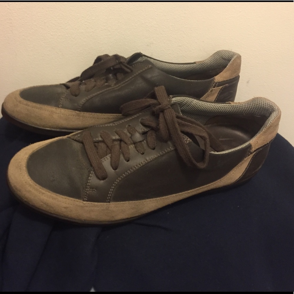 Ferragamo world shoes size 8 1/2